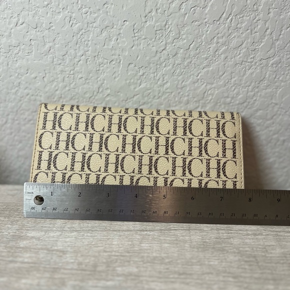 CH used wallet - Picture 10 of 11
